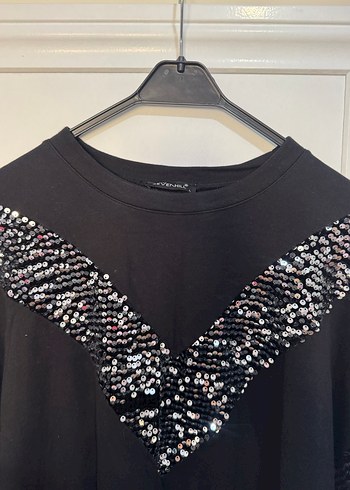 Pul İşlemeli Siyah Kadın Sweatshirt - Görsel 2