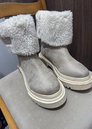 Bej Tüylü Platform Topuklu Kadın Bot - Görsel 4