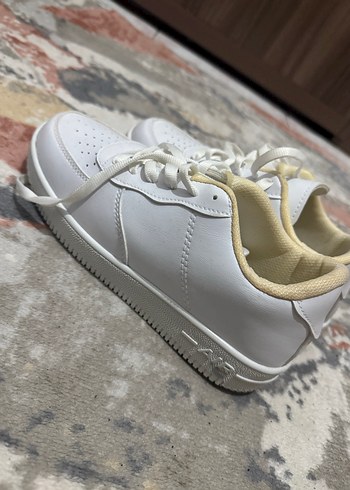 Beyaz Kadın Spor Ayakkabı Velcro Detaylı - Görsel 3