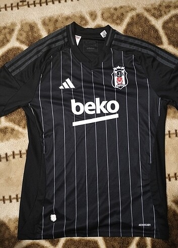 Beşiktaş forması 