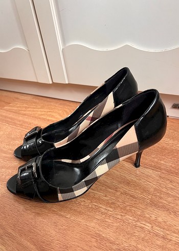 Burberry ürünü