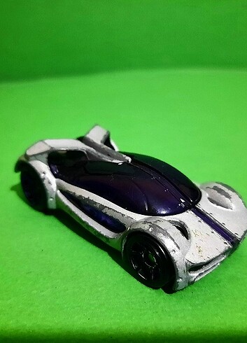 Beden Renk Hot Wheels İridium Accelerators 2005 araba