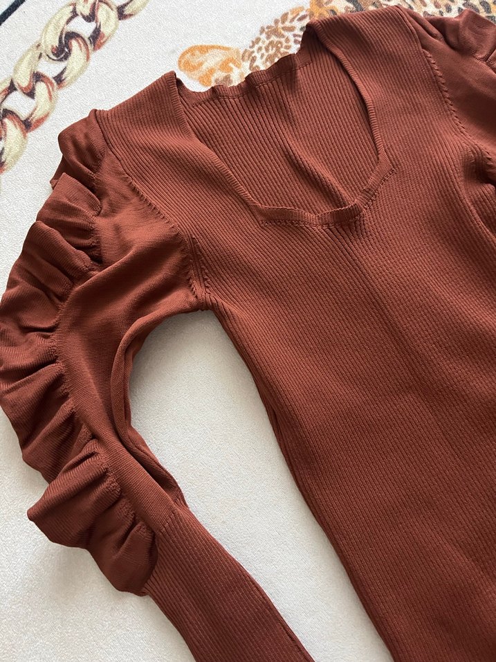 Kahverengi Uzun Kollu Fırfırlı Kadın Kazak - Görsel 3