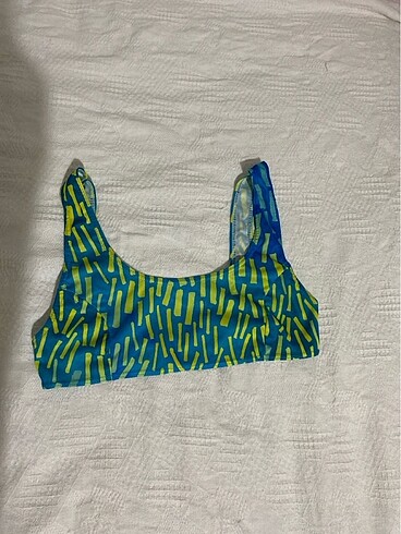 Kız bikini üstü