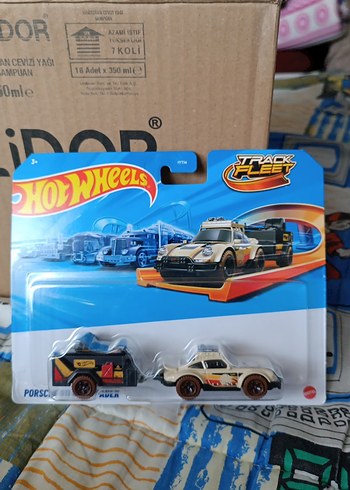 Hot Wheels Porsche Track Fleet
