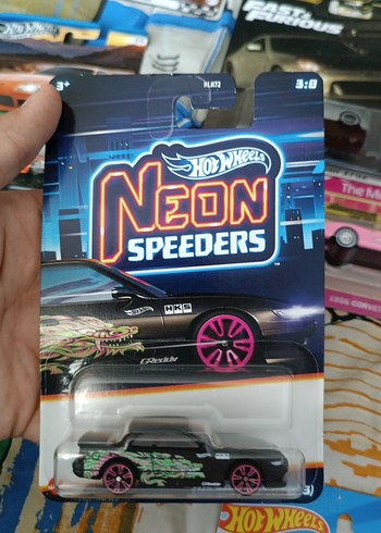 Hot Wheels Neon Speeders Pembe Oyuncak Araba