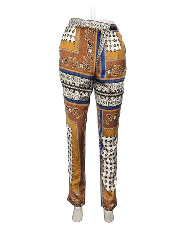 Zara Düz Kesim %70 İndirimli.