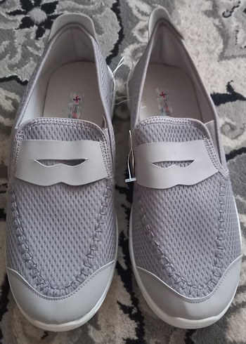 Gri Yılan Desenli Dolgu Topuklu Spor Ayakkabı - Görsel 2