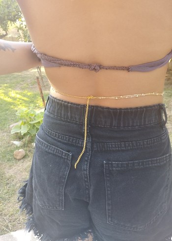 Zincir Detaylı Minimalist Altın Vücut Zinciri - Görsel 5