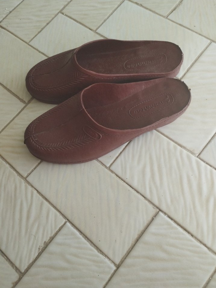 Kahverengi Erkek Terlikler Parlak Görünümlü - Görsel 3