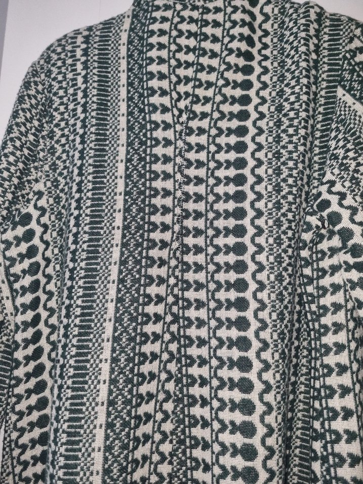 Gri Yılan Desenli Uzun Kadın Kaban - Görsel 3