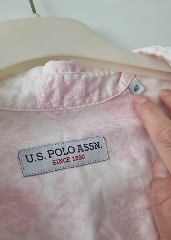 Düğmeli Pembe Saten Kadın Gömlek - Görsel 3