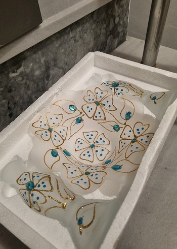 Beyaz Çiçek Desenli Vazo - Görsel 2