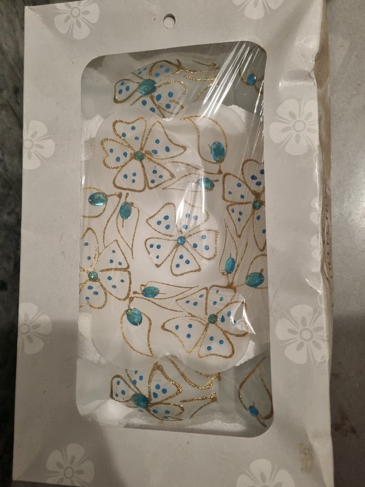 Beyaz Çiçek Desenli Vazo - Görsel 3