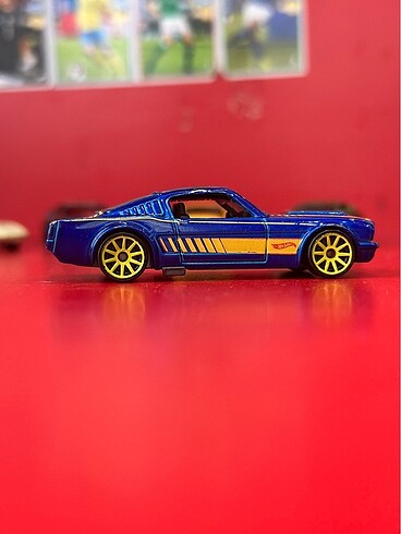 Beden Hotwheels 1966 Ford Mustang Fastback