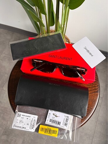 Saint Laurent SAİNT LAURENT GÜNEŞ GÖZLÜĞÜ