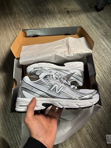 41 Beden NEW BALANCE 740