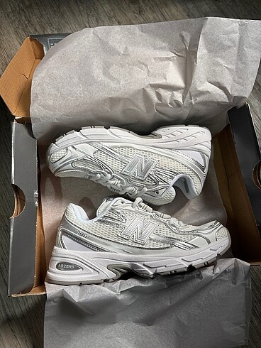 NEW BALANCE 740 GÜMÜŞ