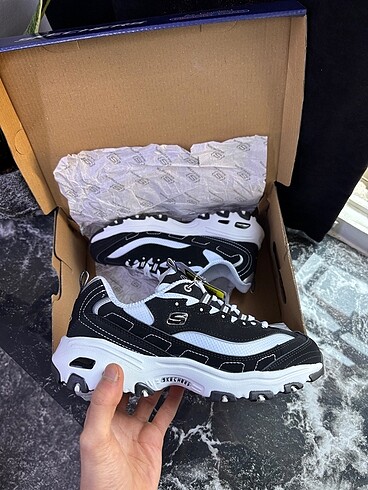 Skechers D?Lites Sneakers