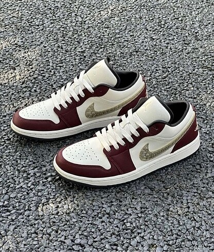 37 Beden Nile Air Jordan 1 Low Year Of Dragon