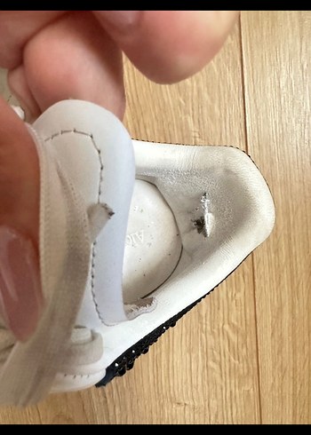 Alexander McQueen Arkası taşlı mcqueen
