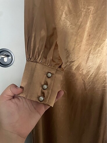 Diğer Saten bronz inci detay elbise