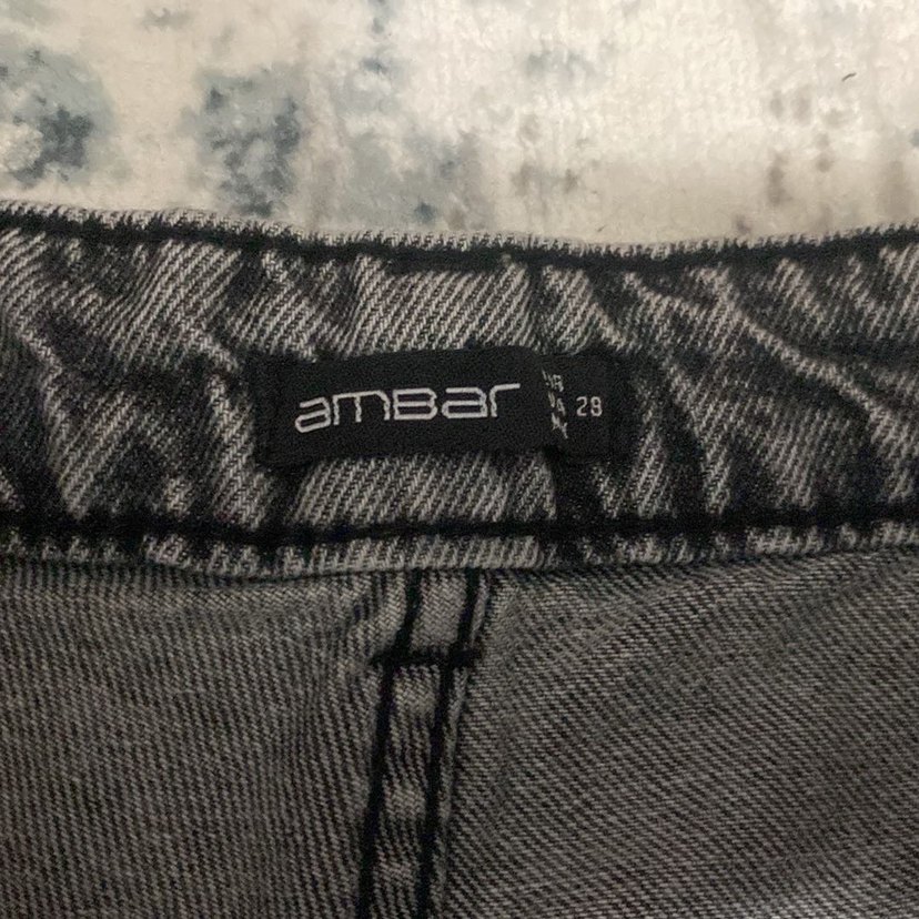 Cep detaylı gri şort - Görsel 3