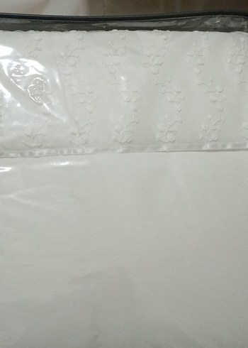 İşlemeli Beyaz Parlak Bebek Uyku Takımı - Görsel 4