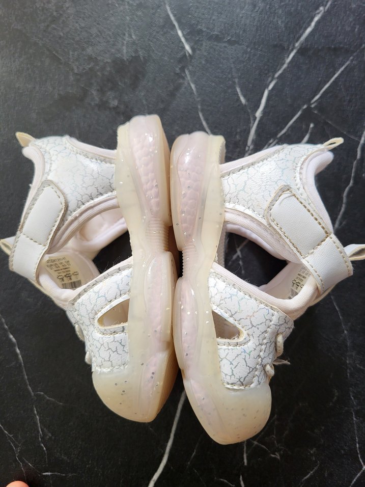 Vicco Kız Beyaz Velcro Spor Ayakkabı - Görsel 4