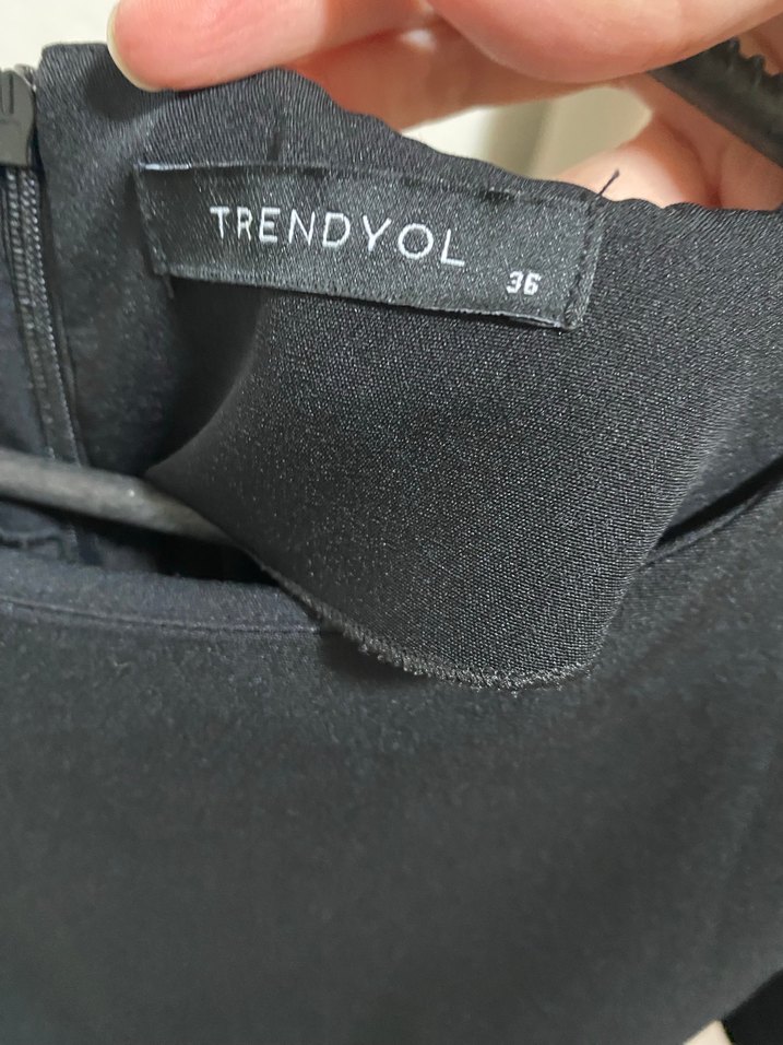 Siyah Midi Kadın Elbise, Kısa Kollu, Fırfırlı - Görsel 3