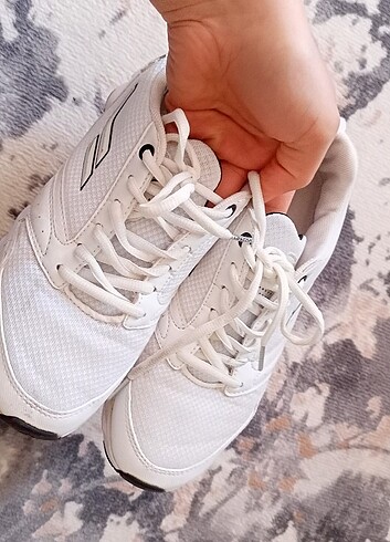 Lescon Beyaz spor ayakkabı 