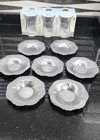  Beden metal vintage çay tabak ve bardak takimı