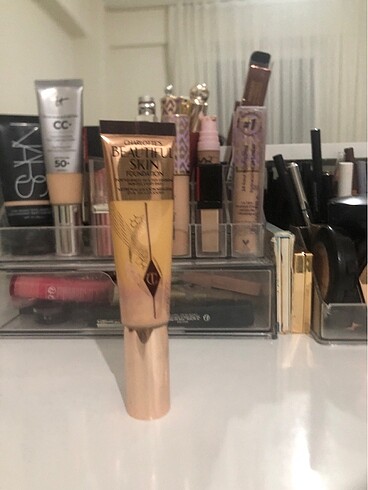 Charlotte tilbury fondöten