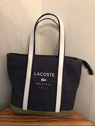 Lacoste çanta 