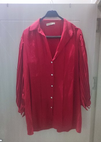 Düğmeli Kırmızı Uzun Kollu Kadın Gömlek - Görsel 2