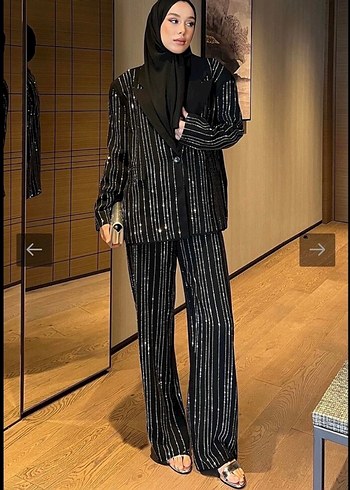 Payetli Siyah Kadın Takım - Görsel 2