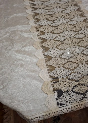 Beden ten rengi Renk Nakışlı Beyaz bej Masa Örtüsü 160 ×220 ölçüleri