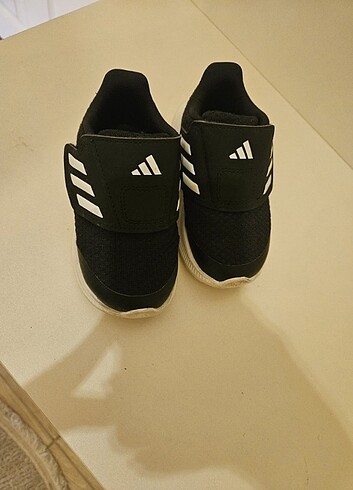 22 Beden siyah Renk Orijinal Adidas 22 No