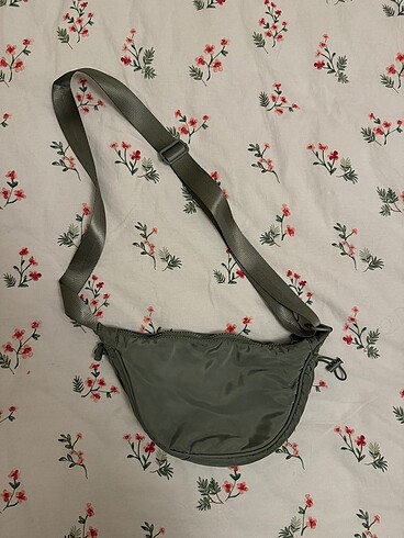 Stradivarius Çanta