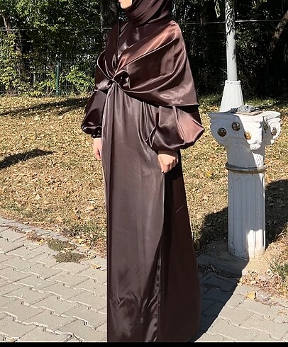 Saten elbise