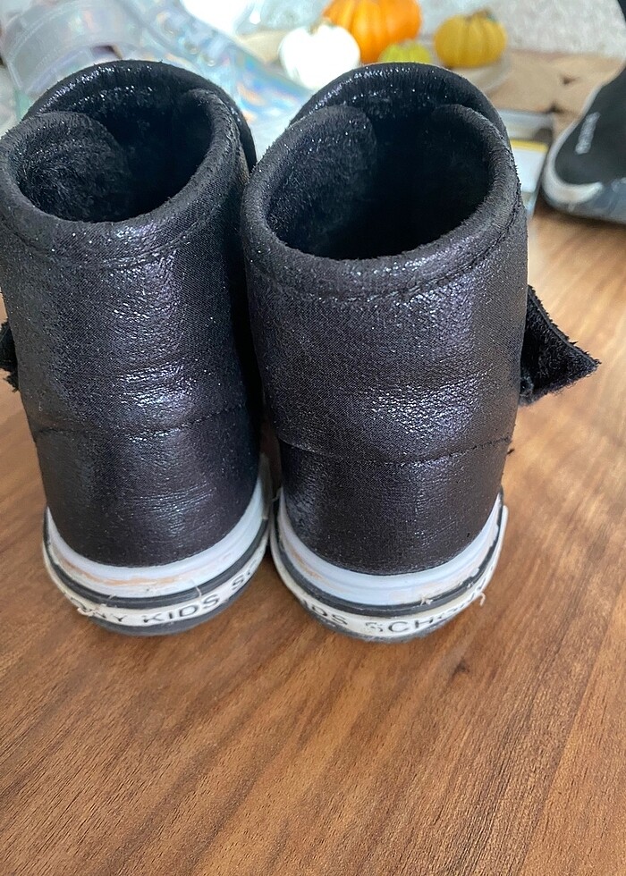 Siyah bot - Görsel 3