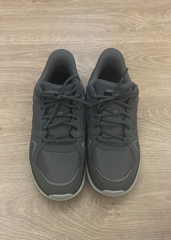 Skechers 42