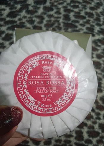 Altın renginde yaprak küpe artı 100 gr gül sabunu, yurtdışından - Görsel 3