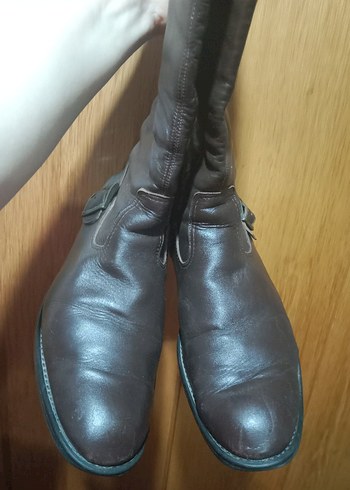 Kahverengi Tokalı Deri Çizme - Görsel 3