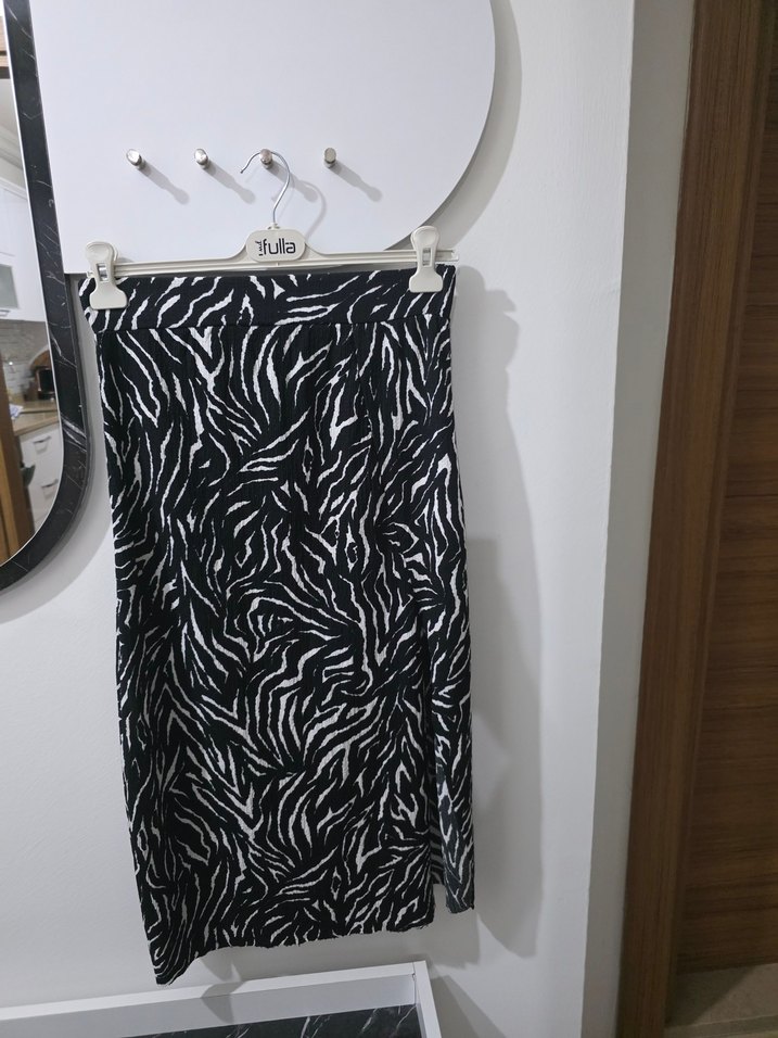 Kadın Siyah Zebra Desenli Midi Elbise - Görsel 3