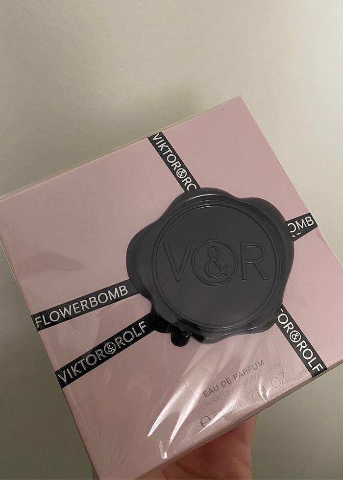 Viktor&Rolf FlowerBomb - Görsel 2