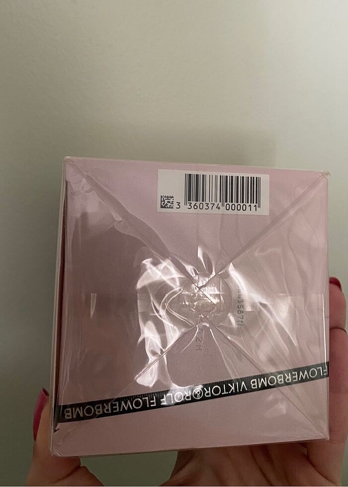 Viktor&Rolf FlowerBomb - Görsel 4