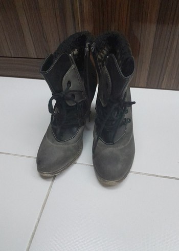 Tokalı Gri Kadın Dolgu Topuk Botları - Görsel 7