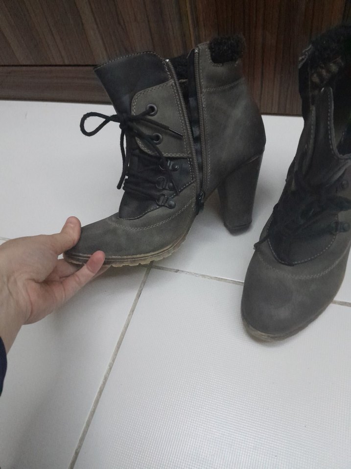 Tokalı Gri Kadın Dolgu Topuk Botları - Görsel 3