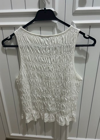 s Beden Beyaz Pileli Yüksek Yakalı Kolsuz Crop Top